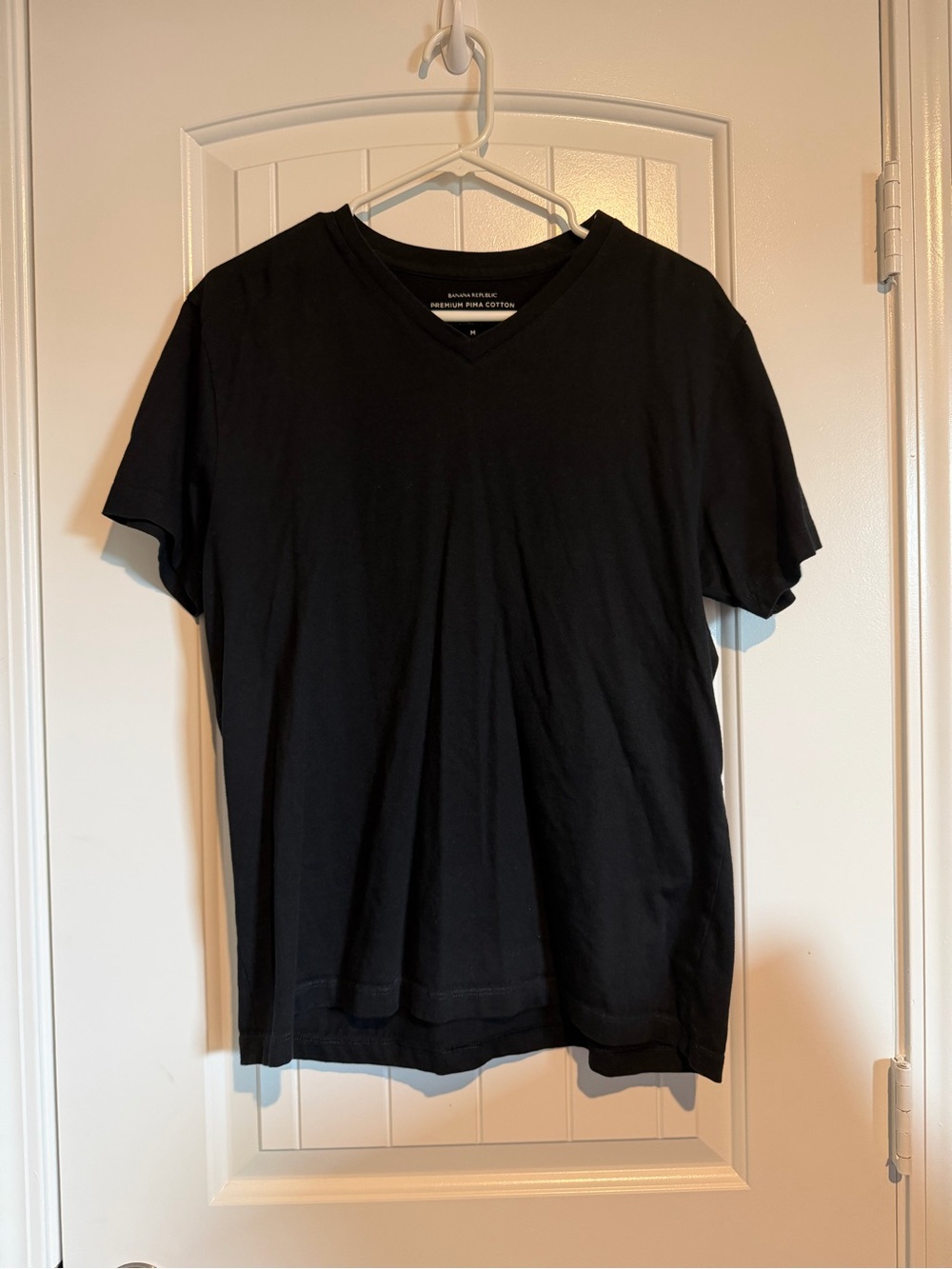 Banana Republic Men's Black Pima Cotton V-Neck Short Sleeve Tee